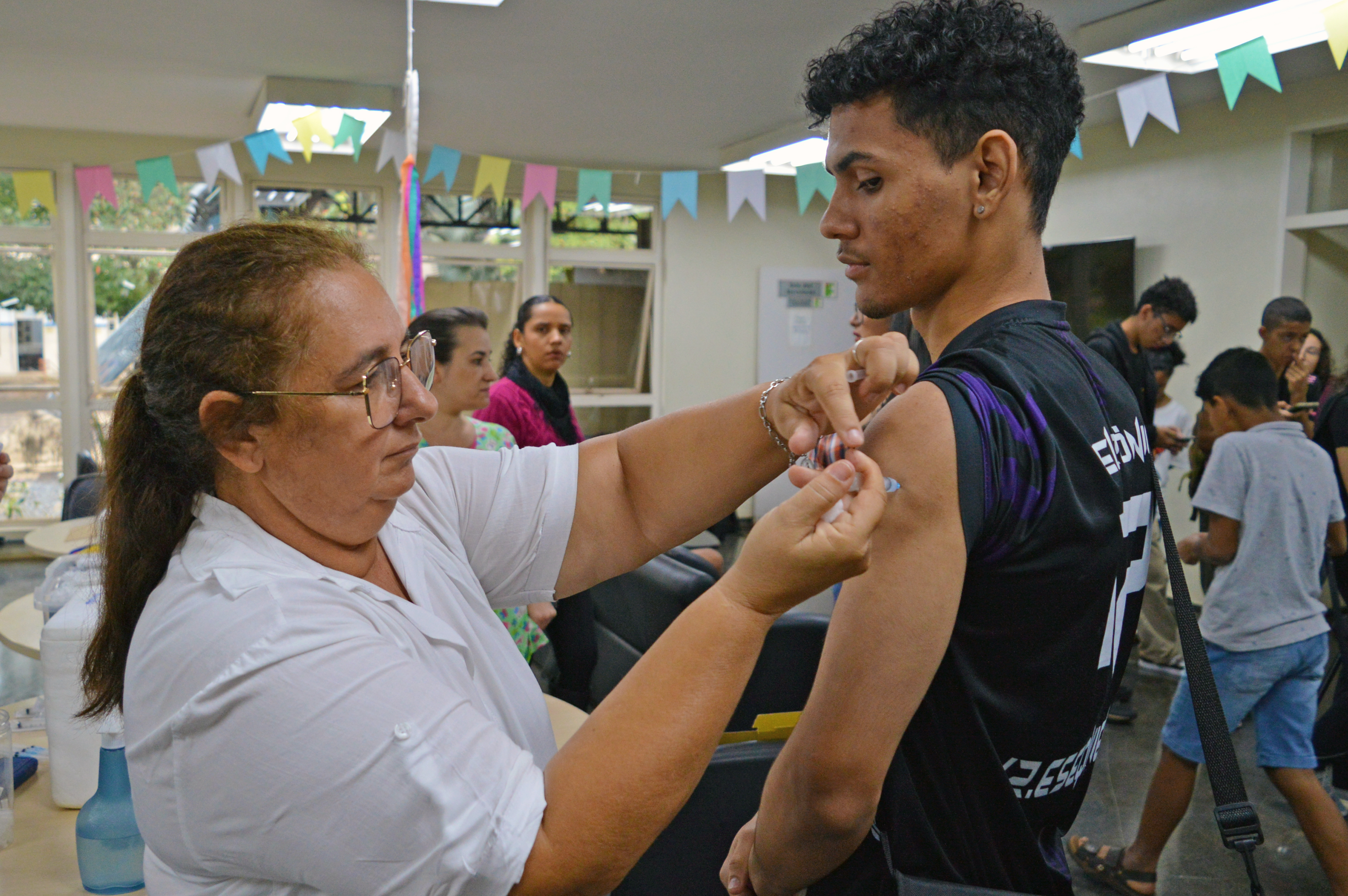 Evento é realizado periodicamente no Câmpus e visa colaborar com a cobertura vacinal em Goiânia